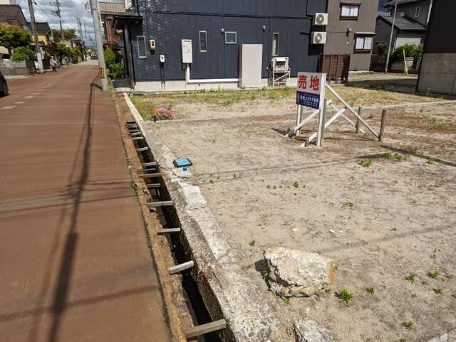 Land for Sale in Sanjo, Niigata - 96.64 sqm - Thumbnail 4