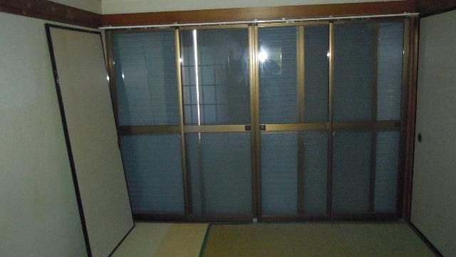 2DK Apartment for Rent in Hiratsuka, Kanagawa - Thumbnail 2