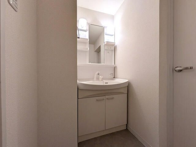 2LDK Apartment for Rent in Aoba-ku, Yokohama, 65.39 sqm - Thumbnail 4