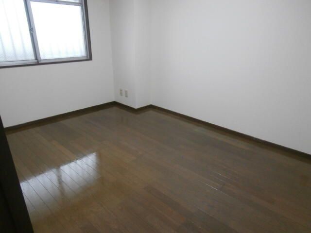 Life Stage Ichibankan 2LDK Apartment for Sale in Ota, Gunma - Thumbnail 4