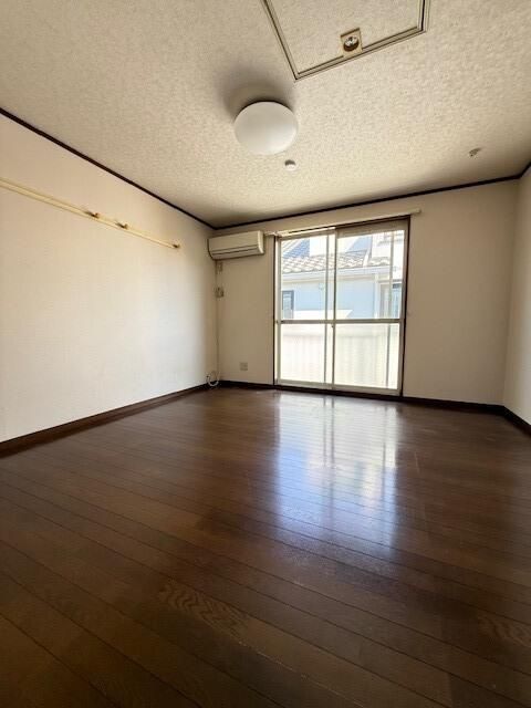1K Apartment for Rent in Zushi, Kanagawa - 24.60 sqm - Thumbnail 2