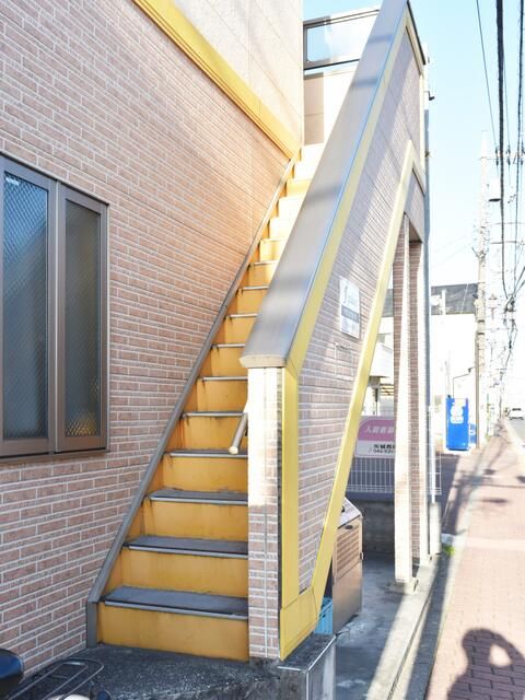 J Palace Kunitachi 1R Apartment for Rent Near Kunitachi Station - Thumbnail 2