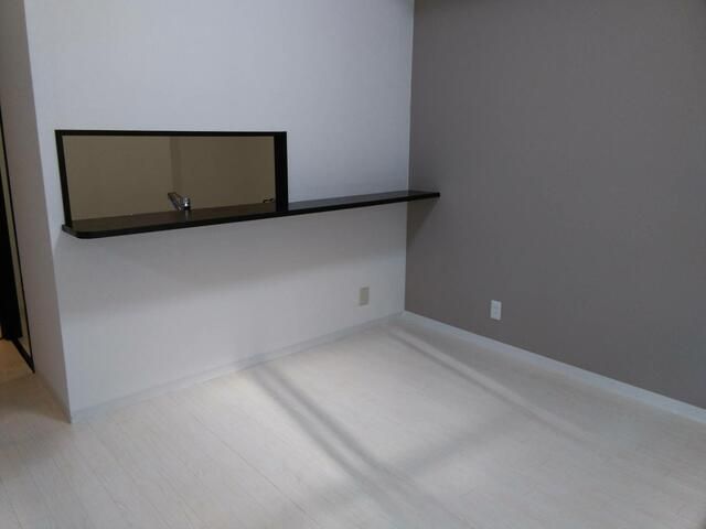 3LDK Renovated Apartment for Sale in Sagamihara, Kanagawa - Thumbnail 2
