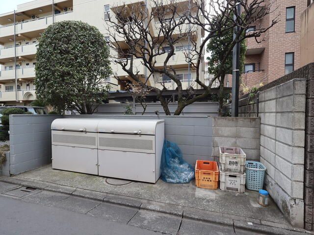 1LDK Apartment for Rent in Fuchu, Tokyo Near Koremasa Station - Thumbnail 2