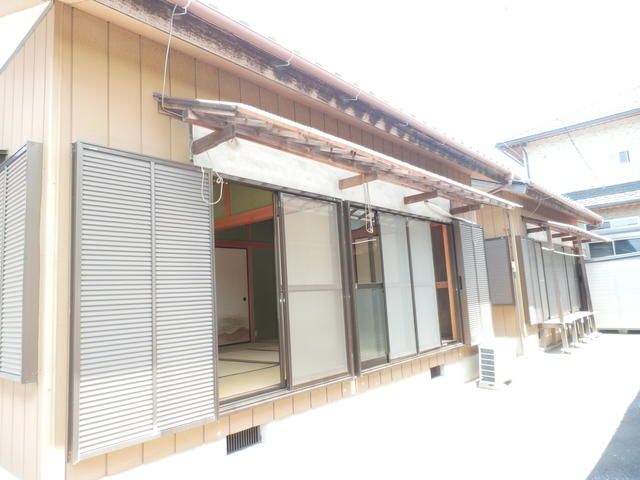 Pet-Friendly Single-Story House for Rent near Ryugasaki City Station - Thumbnail 3