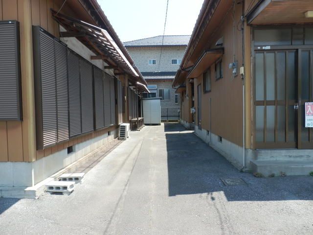 Pet-Friendly Single-Story House for Rent near Ryugasaki City Station - Thumbnail 2