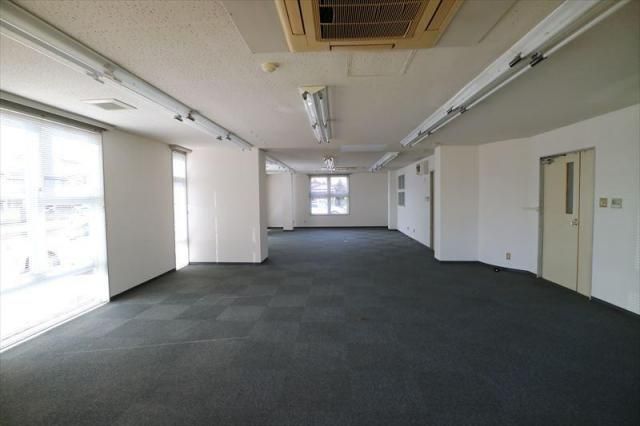 Kanazawa Commercial Office Space 87m2 Takakura Building - Thumbnail 2