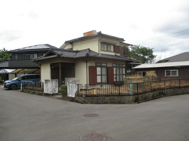 8DK Family House for Sale in Midorigaoka, Oita City - Main Image