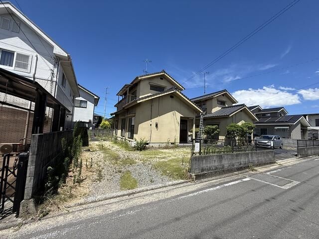 4LDK House for Sale in Matsuyama, Ehime with 188sqm Land - Thumbnail 4
