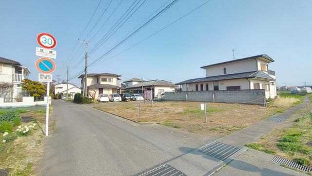 Land for Sale in Fujioka, Gunma - 201.48 sqm - Thumbnail 2