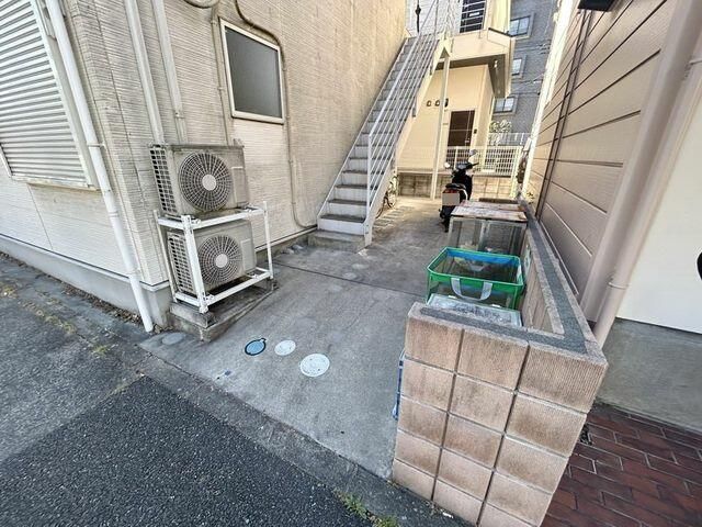 Azare Nagayama IV Apartment Building for Sale in Tama, Tokyo - Thumbnail 4