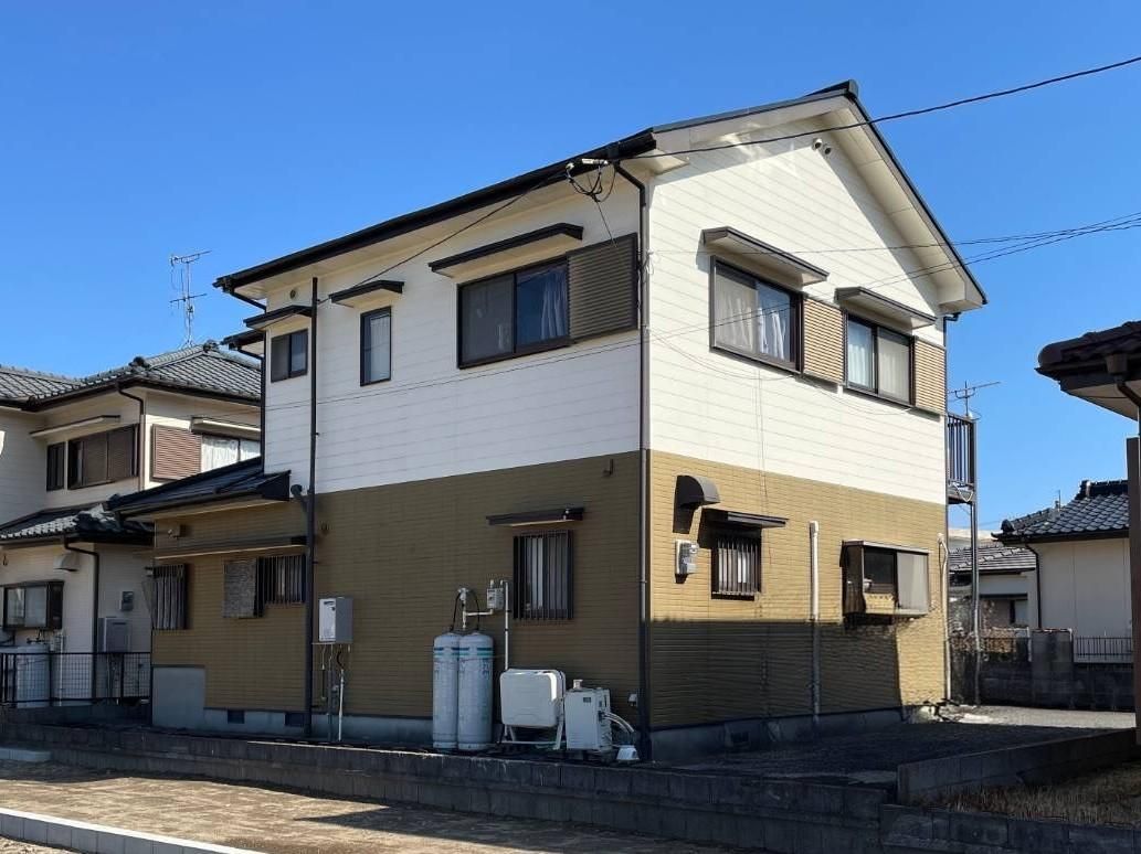 4LDK House for Sale in Aira City, Kagoshima with Garden and Parking - Thumbnail 3