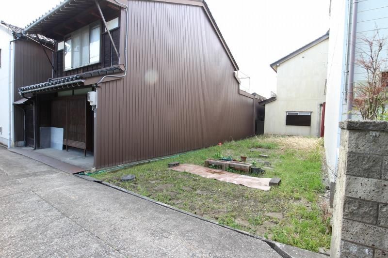 Residential Land for Sale in Imizu, Toyama Prefecture - Thumbnail 3