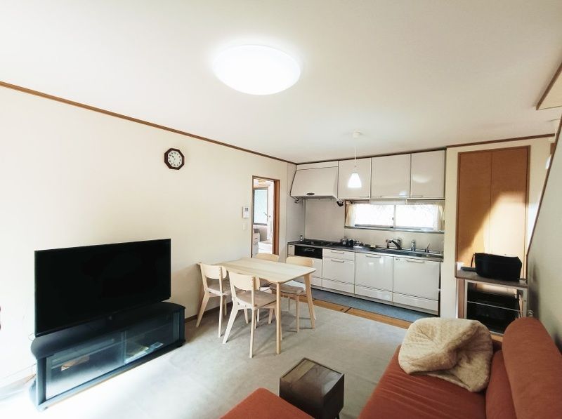 3LDK House in Kiyokawa Village with Rooftop Balcony & Mountain Views - Thumbnail 3