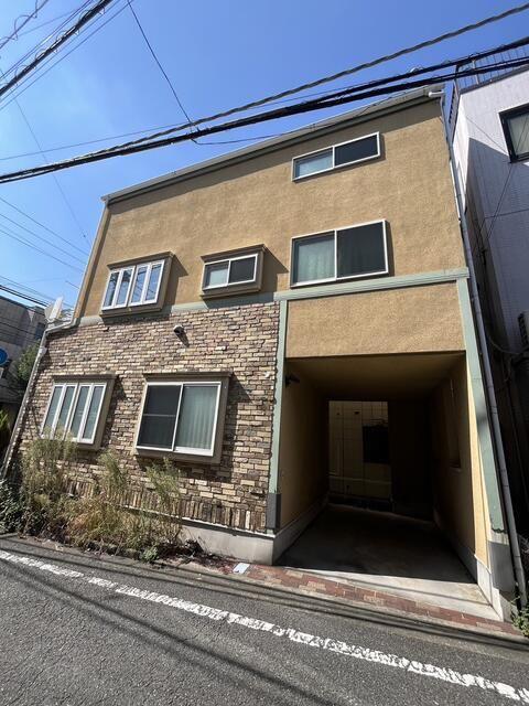 3LDK Detached House for Rent in Tachikawa, Tokyo - Thumbnail 2
