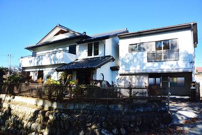 A large Japanese-style house with a garage, overlooking the murmuring of the Yokose River: Villas, Real Estate, Properties for Sale, Hometown Information Center: Nationwide Country Living Property Data — Image 1, Chichibu, Saitama