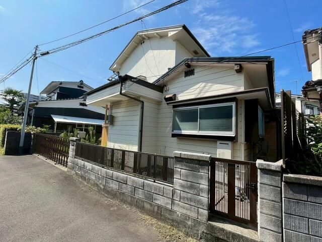 5-Bedroom House for Sale in Matsuyama, Ehime Prefecture - Main Image