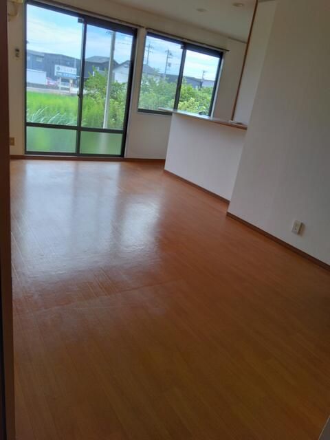 3LDK Apartment for Rent in Takaoka, Toyama - 65,000 Yen - Thumbnail 3