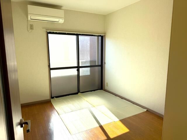3LDK Apartment for Sale in Central City, Yamanashi - Villeneuve I-Dai Mae - Thumbnail 4