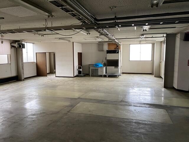 Industrial Factory & Workshop for Sale in Takaoka, Toyama - Thumbnail 4