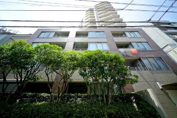 Nezu City Tower 1LDK Apartment for Sale in Bunkyo, Tokyo - Thumbnail 3