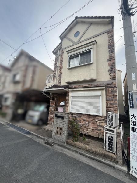 4LDK Detached House for Sale in Higashi-Osaka, Osaka - Main Image
