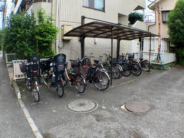 2DK Apartment for Rent in Kodaira, Tokyo - 41.40m² - Thumbnail 2