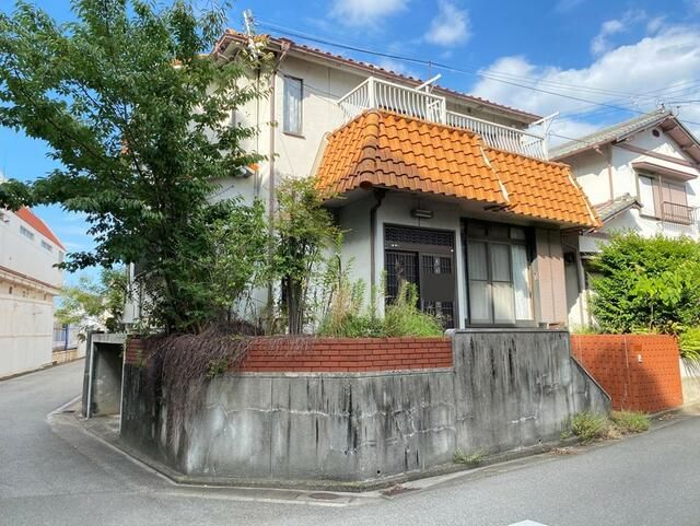 6DK Family Home in Wakayama City with Land and Parking - Thumbnail 2