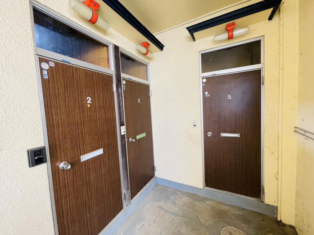 1980 Apartment Building for Sale in Aomori City, Aomori - Thumbnail 4