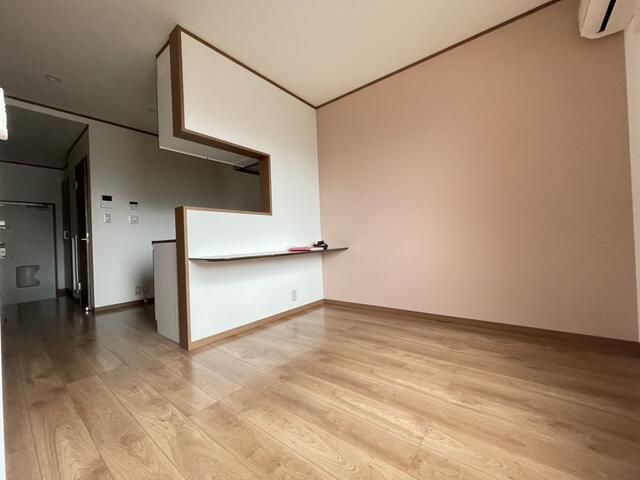 2LDK Apartment for Rent in Yonezawa, Yamagata - 58.58 sqm - Thumbnail 2