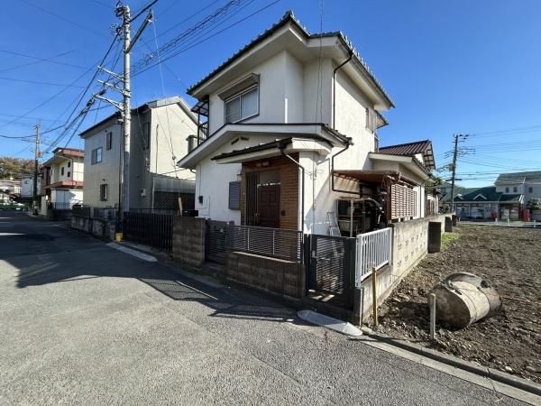 Land for Sale in Fussa, Tokyo - 187.28 sqm Residential Plot - Thumbnail 2
