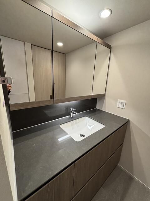 New 2LDK Condo in Shibuya, Tokyo | 70.39 sqm Corner Unit - Thumbnail 3