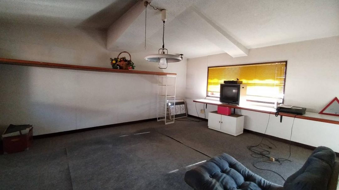 7DK Detached House for Sale in Tottori City, Tottori - Thumbnail 4