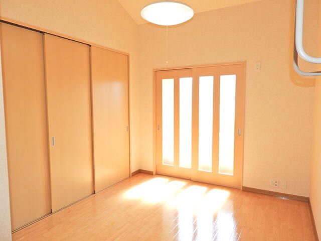 Fine Nishiaraya 2DK Maisonette for Rent in Toyama - Thumbnail 2