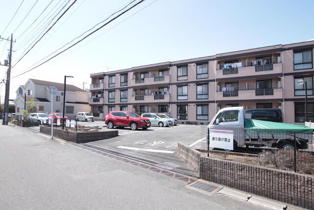 3LDK Apartment for Rent in Matsudo, Chiba - 65.44 sqm - Thumbnail 4