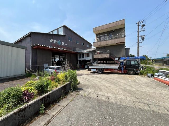 Large Flat Land for Sale in Toyama City, Toyama - Thumbnail 2