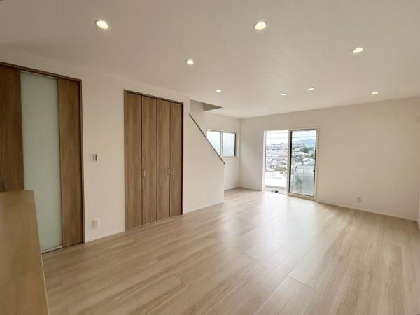 New 4LDK House for Sale in Hiroshima Nishi Ward, Completion 2026 - Thumbnail 3