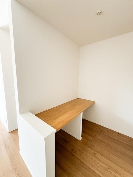 New 4LDK House in Oita City with Corner Lot and 4 Parking Spaces - Thumbnail 4