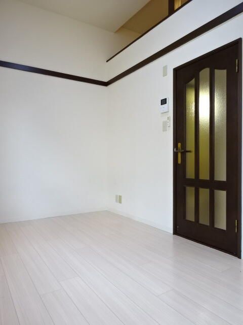 Plaza de Claire 1K Apartment for Rent in Koshigaya, Saitama - Thumbnail 2