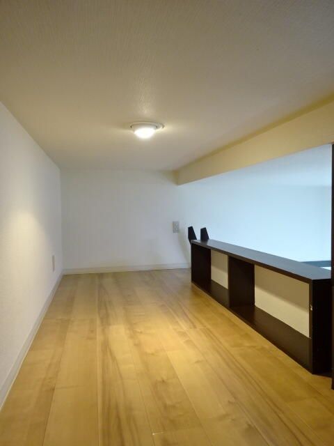 Plaza de Claire 1K Apartment for Rent in Koshigaya, Saitama - Thumbnail 4