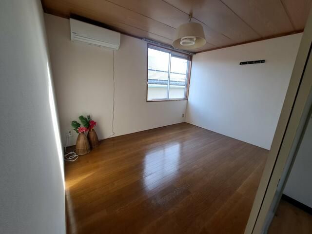 1K Apartment for Rent in Quiet Akita City Neighborhood - Thumbnail 3