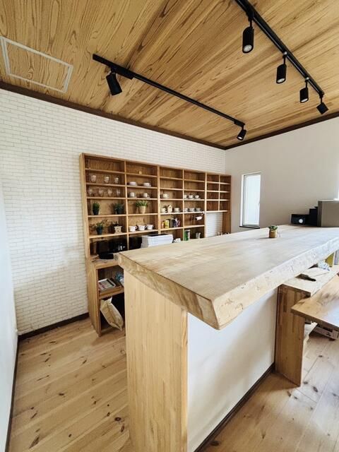 5LDK House for Sale in Sendai's Izumi Ward with Parking for 3 Cars - Thumbnail 2