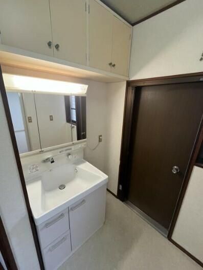 3LDK House for Rent in Chuo-ku, Chiba City - Thumbnail 4
