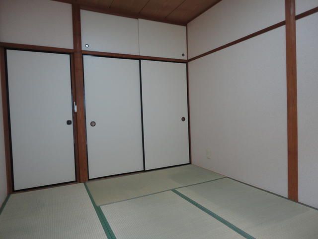 1K Apartment for Rent in Funabashi, Chiba - 46,000 Yen - Thumbnail 2