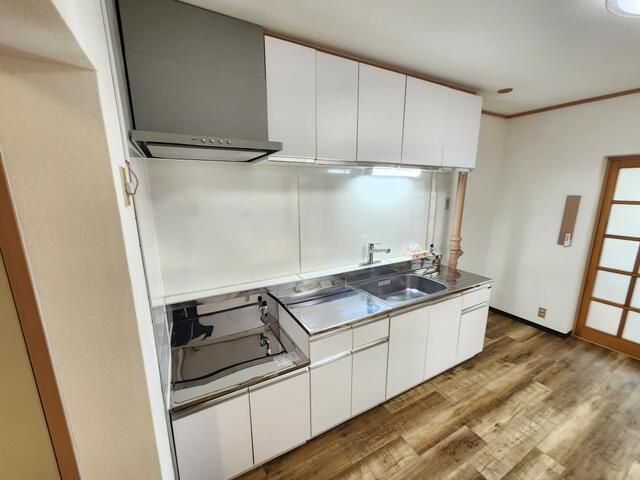 Commercial 2DK for Rent in Minami-ku, Saitama City - Thumbnail 3