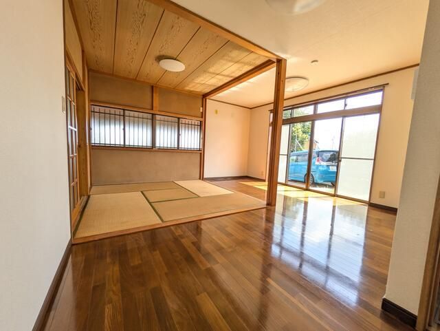 5LDK Rental House in Shiraoka, Saitama – 133.73m² - Thumbnail 2