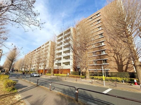 3LDK Apartment with Private Garden in Higashimurayama, Tokyo - Thumbnail 3