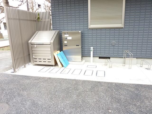 Modern 1LDK Apartment for Rent in Suginami, Tokyo - Thumbnail 2