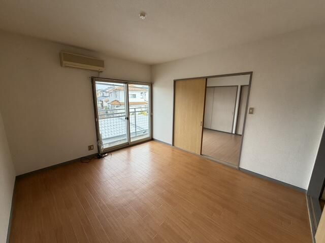 Co-op Taka Apartment Building for Sale in Ueda, Nagano - Thumbnail 4