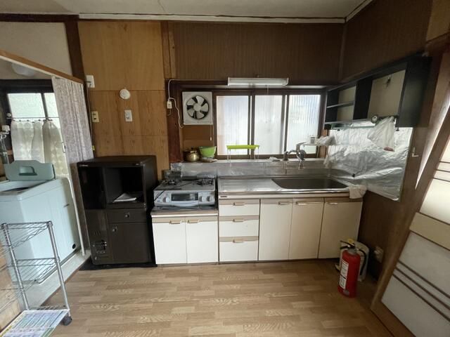 1967 4K Wooden House for Sale in Ōno, Fukui - Thumbnail 2